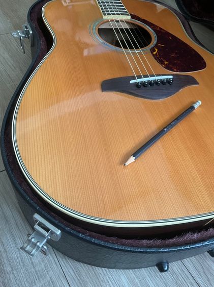 กีตาร์YAMAHA FG-830ไม้หน้าแท้TOP SOLID สภาพสมบรูณ์สะสมพลาสติกปิ๊กการ์ดยังไม่แกะ รูปที่ 10