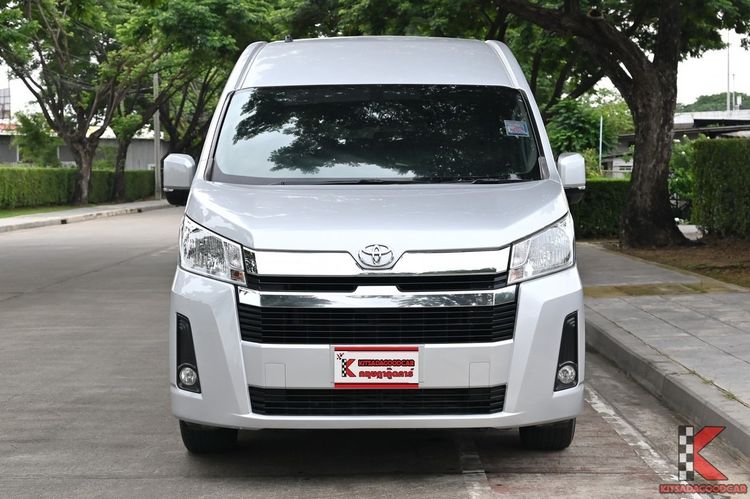 Toyota Commuter 2021 2.8 Van ดีเซล ไม่ติดแก๊ส เกียร์อัตโนมัติ บรอนซ์เงิน รูปที่ 2