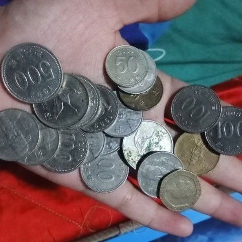 ขายเหรียญต่างประเทศราคาเหมาๆ
