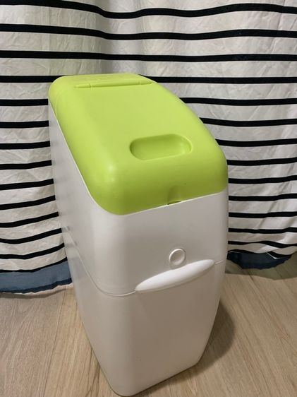 ถังขยะเก็บกลิ่น 💯แบรนด์ Aprica 🇯🇵 จาก Japan   เป็นงานสินค้านำเข้าจากญี่ปุ่น🇯🇵 เป็นสินค้า พร้อมใช้งาน  เก็บกลิ่นไม่ให้เหม็นกวนใจ  รูปที่ 4