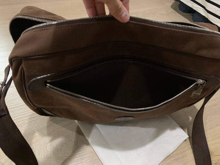 กระเป๋าสะพาย crossbodybag ของ TRUSSSARDI ซื้อมาจาก Italy ใหม่มาก ซื้อมาหลักหมื่น ยังไม่ผ่านการใช้งาน ผ้าแคนวาสสีน้ำตาล ทนสุดๆ แบรนด์ ITALY  รูปที่ 11