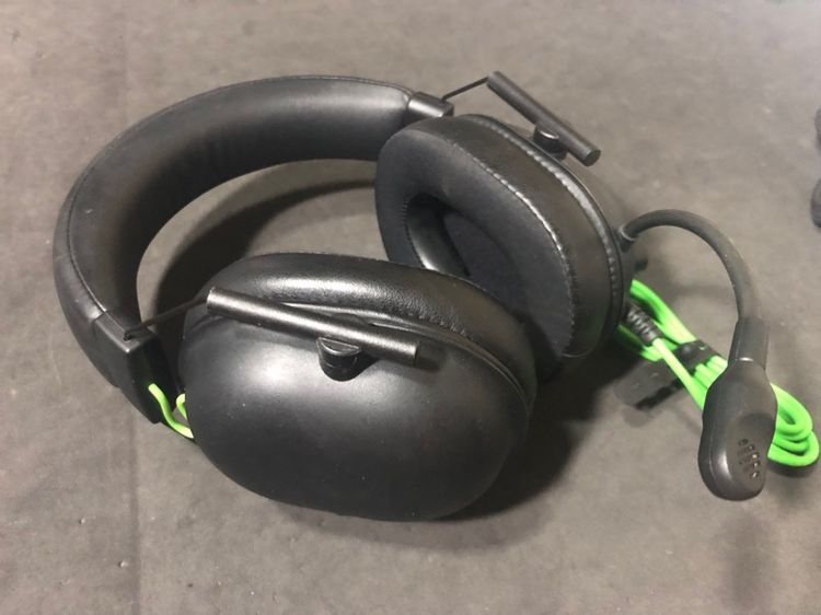 หูฟัง RAZER BLACKSHARK V2 x พร้อมตัวต่อ รูปที่ 2