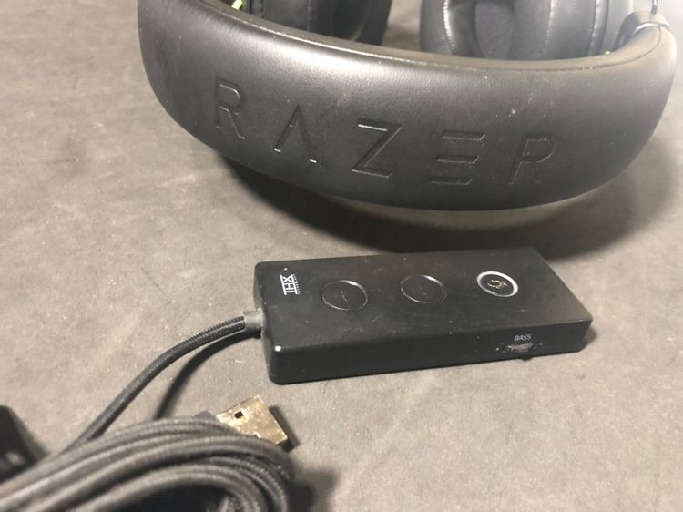 หูฟัง RAZER BLACKSHARK V2 x พร้อมตัวต่อ รูปที่ 4
