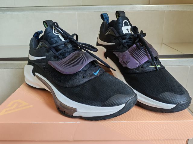 Nike basketball zoom freak 3. No45 รูปที่ 7