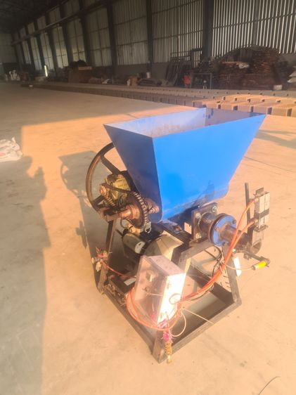 เครื่องอัดแท่งถ่าน ครบเซ็ต รูปที่ 12