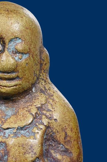 เนื้อสวยมาก รูปหล่อหลวงพ่อเงิน วัดบางคลานพิมพ์ขี้ตา 5 ชายใหญ่ มีสร้อยสังวาลย์ เก่า รูปที่ 7