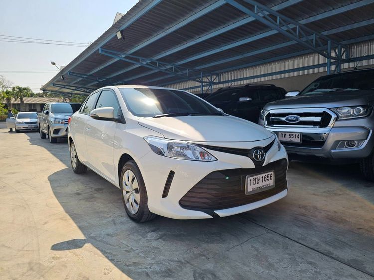 Toyota Vios 2021 1.5 Entry Sedan เบนซิน ไม่ติดแก๊ส เกียร์อัตโนมัติ ขาว รูปที่ 2