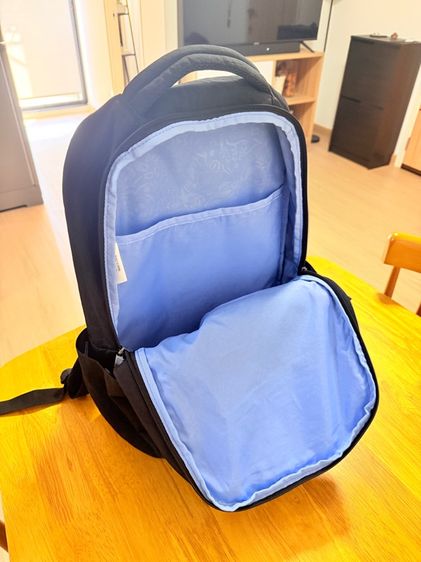 กระเป๋าสะพาย american tourist รูปที่ 4