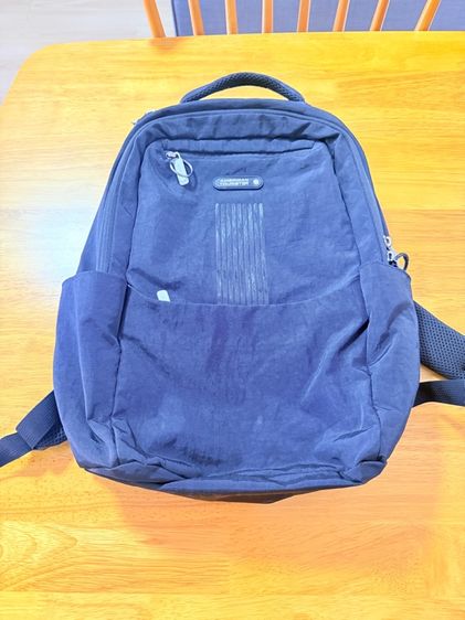 กระเป๋าสะพาย american tourist