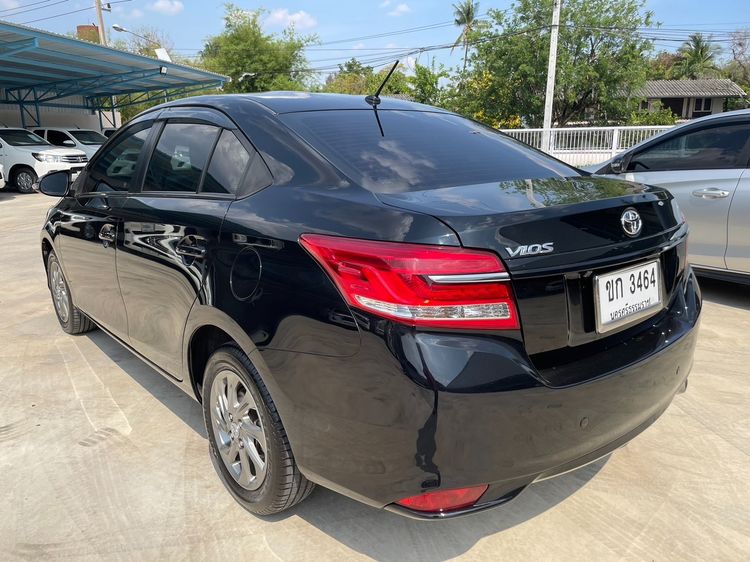 Toyota Vios 2020 1.5 Mid Sedan เบนซิน ไม่ติดแก๊ส เกียร์อัตโนมัติ ดำ รูปที่ 4