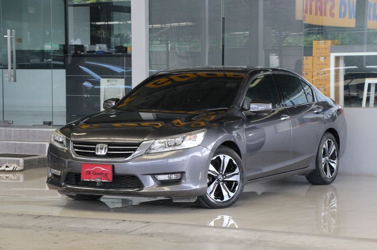 รถ Honda Accord 2.4 Tech สี เทา