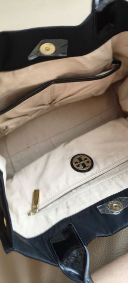 กระเป๋าสะพาย แท้Toty Burch ขนาด 9x14x5นิ้ว  รูปที่ 7