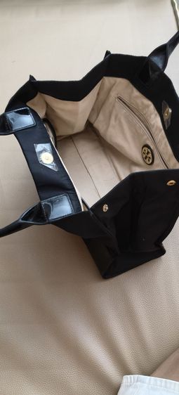 กระเป๋าสะพาย แท้Toty Burch ขนาด 9x14x5นิ้ว  รูปที่ 8