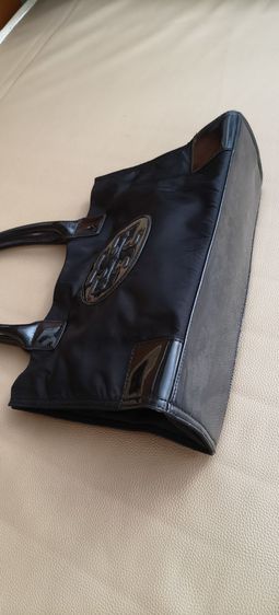 กระเป๋าสะพาย แท้Toty Burch ขนาด 9x14x5นิ้ว  รูปที่ 12