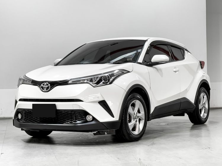 Toyota C-HR 2018 1.8 Mid Utility-car เบนซิน เกียร์อัตโนมัติ ขาว