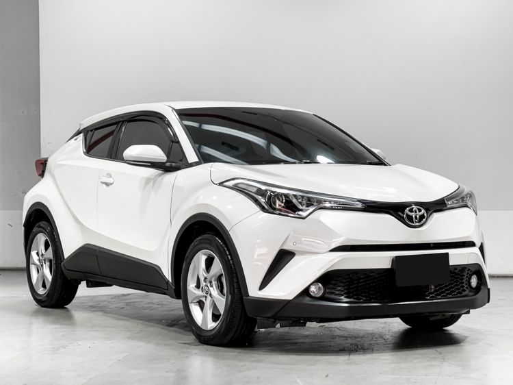 Toyota C-HR 2018 1.8 Mid Utility-car เบนซิน เกียร์อัตโนมัติ ขาว รูปที่ 3