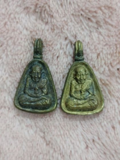 เหรียญจอบ หลวงปู่ทวด วัดห้วยมงคล จังหวัดประจวบคีรีขันธ์