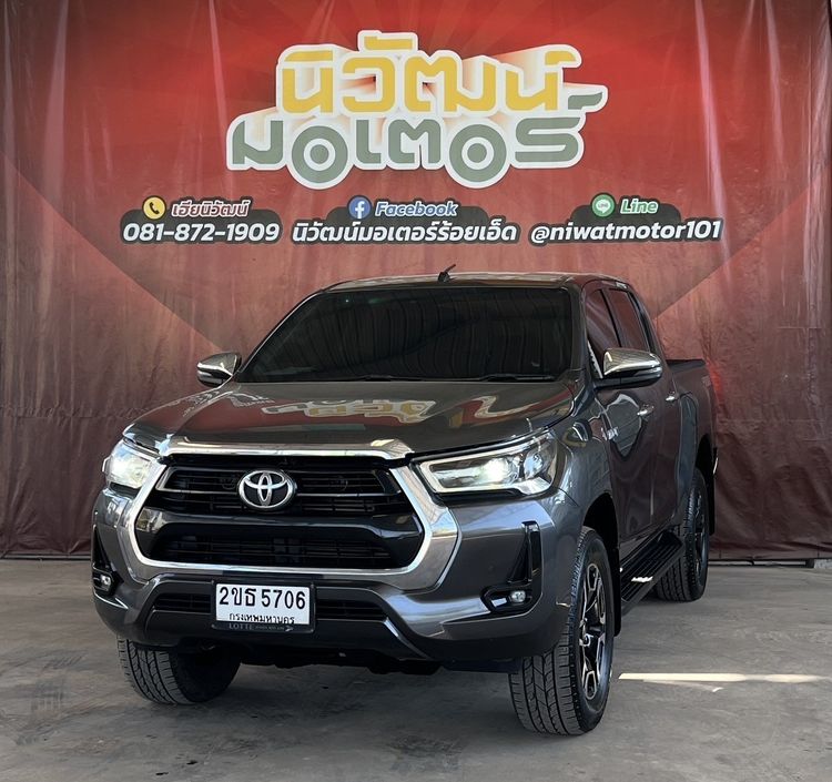 รถ Toyota Hilux Revo Double Cab 2.4 Mid Prerunner สี เทา