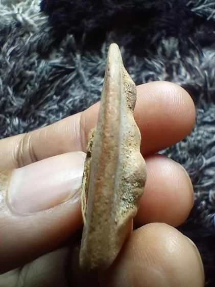 พระสรรนั่ง หลวงพ่อกวย วัดโฆสิตาราม ด้านหลังแปะจีวรหลวงพ่อ รูปที่ 7