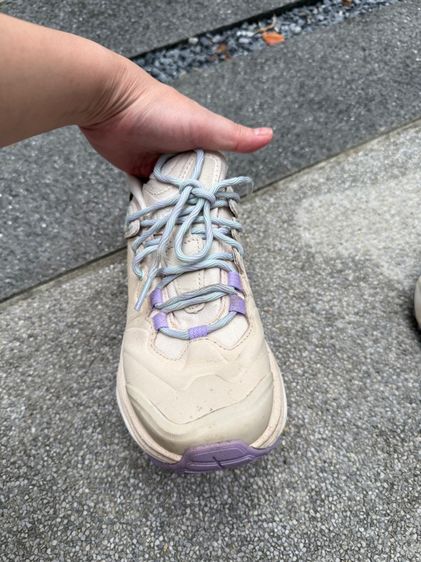 รองเท้า  รูปที่ 11