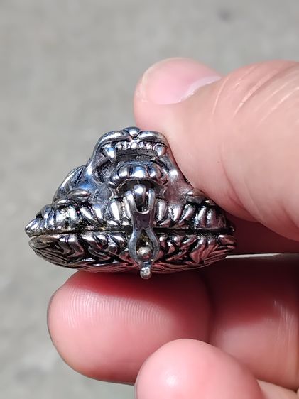 หน้าเสือ เนื้อเงิน แกะได้ มีตะขอล็อก หูแขวน มีน้ำหนัก งานสวย ประณีต แปลก หายาก รูปที่ 5