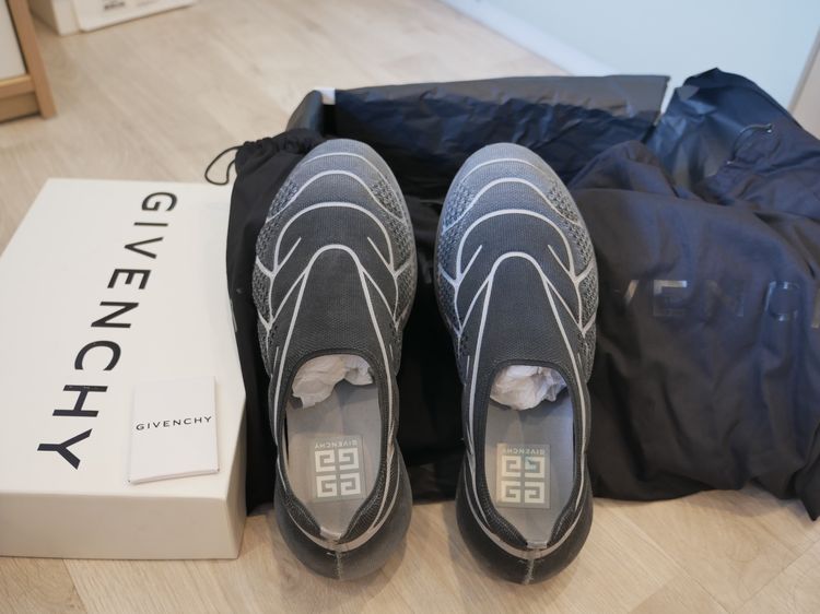 หลากสี ผ้า รองเท้าผ้าใบ UK 9 | EU 43 1/3 | US 9.5 รองเท้า sneakers Givenchy TK-360 เป็น knit size EU 43 ใหญ่กว่าไซส์ พอดีสำหรับคนเท้า EU 42 มือสอง สภาพ 90