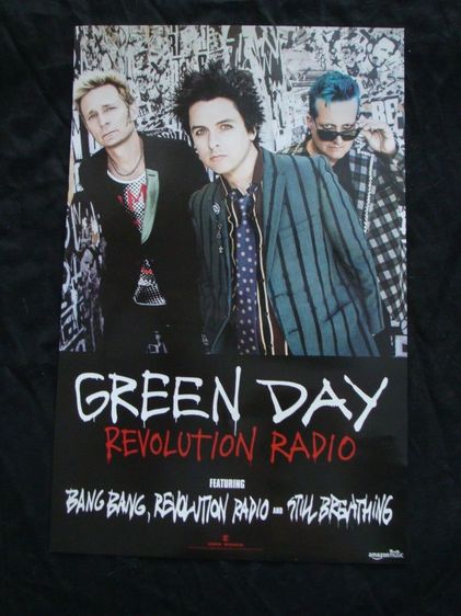 เสื้อยืดคอกลม Green Day Revolution รุ่น Radio Album Promo ไซส์ M ปี 2017 รูปที่ 5