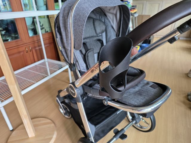 รถเข็น Oyster 3 สภาพเหมือนใหม่ ไม่มีตำหนิ 