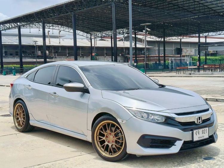Honda Civic 2018 1.8 E i-VTEC Sedan เบนซิน ไม่ติดแก๊ส เกียร์อัตโนมัติ เงิน รูปที่ 3