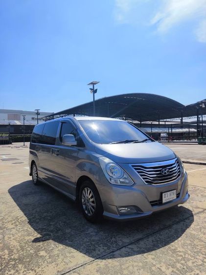 Hyundai H-1 2016 2.5 Elite Utility-car ดีเซล ไม่ติดแก๊ส เกียร์อัตโนมัติ เงิน รูปที่ 2