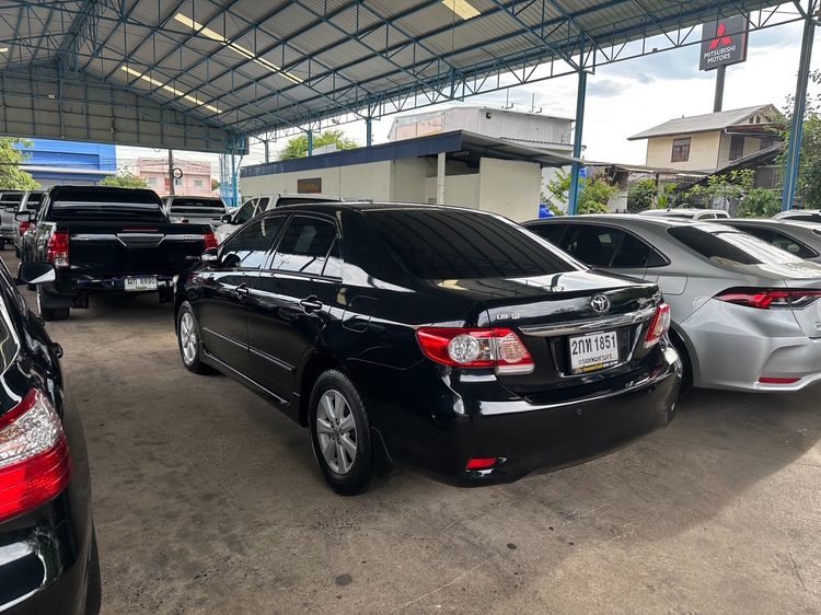 Toyota Altis 2013 1.8 E Sedan เบนซิน ไม่ติดแก๊ส เกียร์อัตโนมัติ ดำ รูปที่ 4