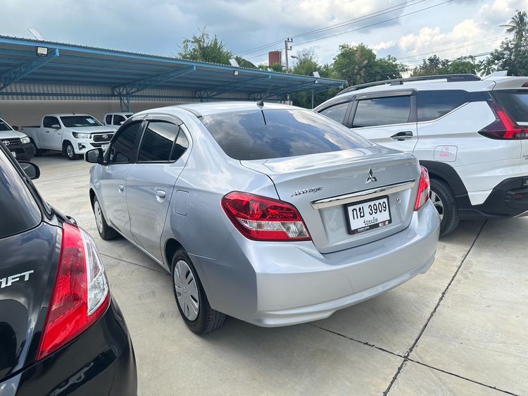 Mitsubishi Attrage 2018 1.2 GLX Sedan เบนซิน ไม่ติดแก๊ส เกียร์อัตโนมัติ เทา รูปที่ 4
