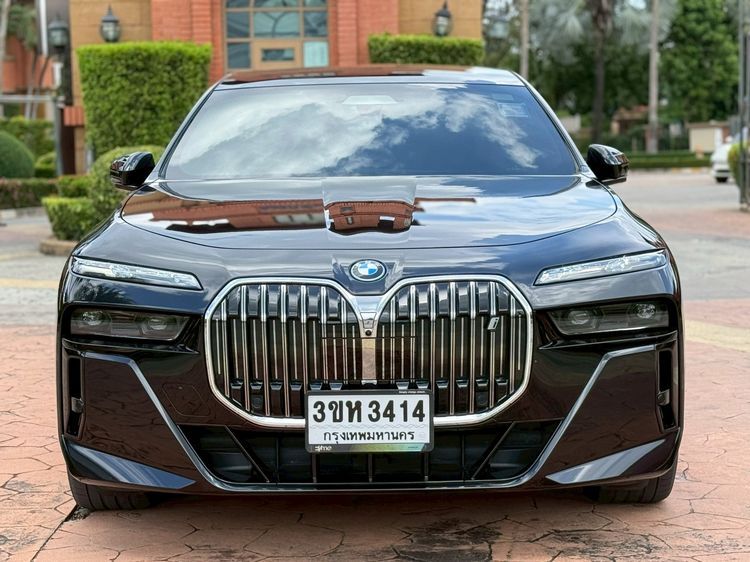 BMW รุ่นอื่นๆ 2023 รุ่นย่อยอื่นๆ Sedan ไฟฟ้า เกียร์อัตโนมัติ ดำ รูปที่ 2