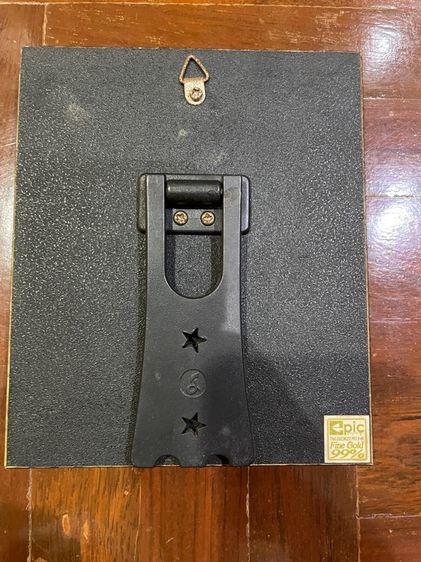 กรอบรูปทองคำ 99.99 พระพันปี ไทยประกันชีวิต ของสะสมหายากครับ รูปที่ 2