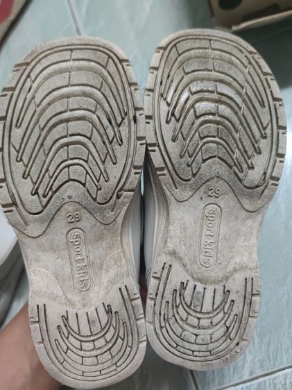 ขายเหมารองเท้าเด็กนักเรียนหญิง 4 คู่ รูปที่ 3