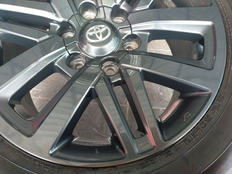 แม็กโตโยต้า สีอบpowder coat ขอบ18 พร้อมยางดันลอป 265 60 18 ปี24 ใส่revo vigo fortunerได้ทุกรุ่น รูปที่ 5