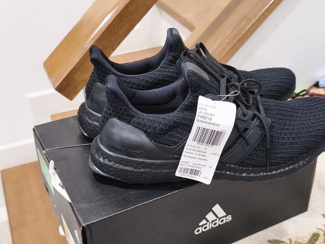 Adidas รูปที่ 2