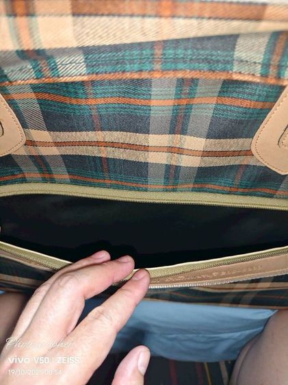 กระเป๋า เอกสาร หรือ ใส่เสื้อผ้าเดินทางได้ สภาพดี ขาย 500 บาท   รูปที่ 4