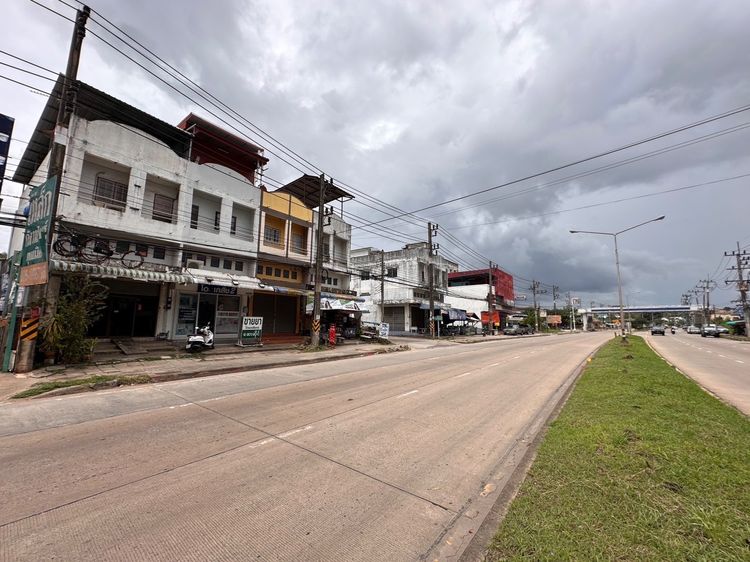 ตึก 2.5 ชั้น สภาพดี เหมาะทำธุรกิจ🎉 รูปที่ 3