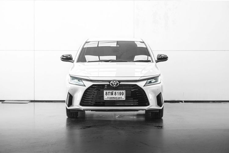 Toyota Yaris 2023 1.2 Premium Sedan เบนซิน ไม่ติดแก๊ส เกียร์อัตโนมัติ ขาว รูปที่ 3