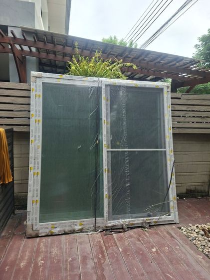 ขายต่อของใหม่ ยังไม่แกะห่อเลย ประตูบานเลื่อน UPVC S-S HOFFEN PRO 200X205 ซม. สีขาว (มี 2 ชุด)