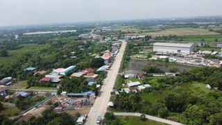 ขายบ้านพร้อมที่ดิน