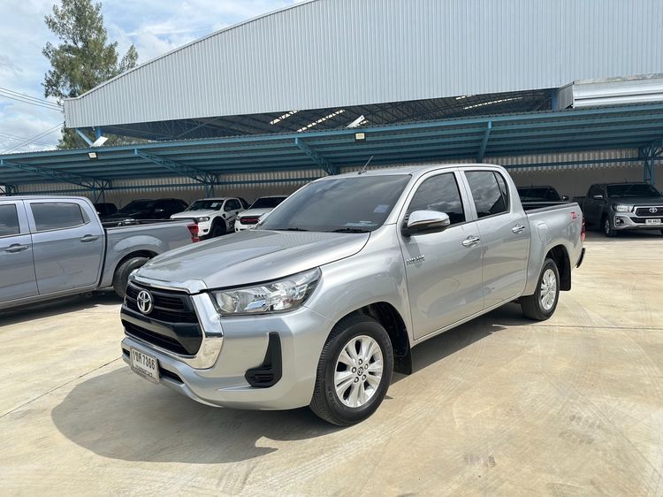 รถ Toyota Hilux Revo Double Cab 2.4 Mid Z Edition สี เทา