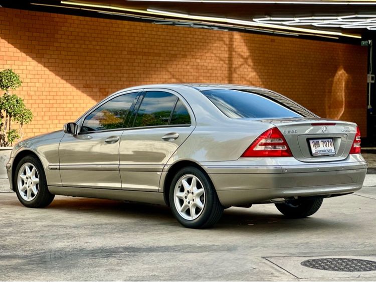 Mercedes-Benz C-Class 2004 C200 Kompressor Sedan เบนซิน ไม่ติดแก๊ส เกียร์อัตโนมัติ เทา รูปที่ 3