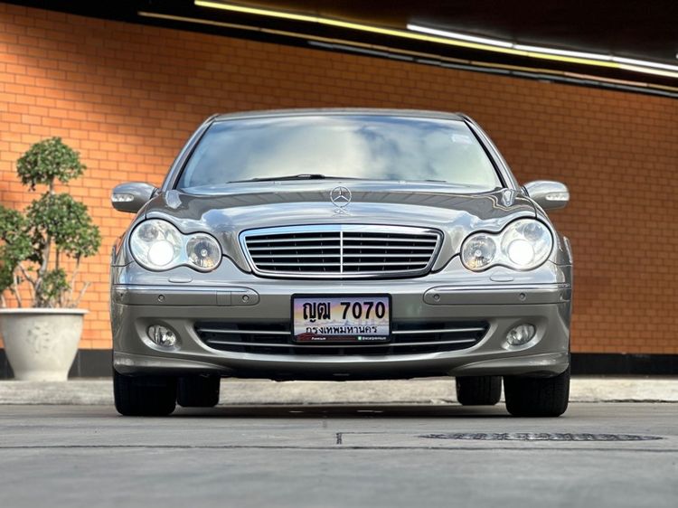 Mercedes-Benz C-Class 2004 C200 Kompressor Sedan เบนซิน ไม่ติดแก๊ส เกียร์อัตโนมัติ เทา รูปที่ 2