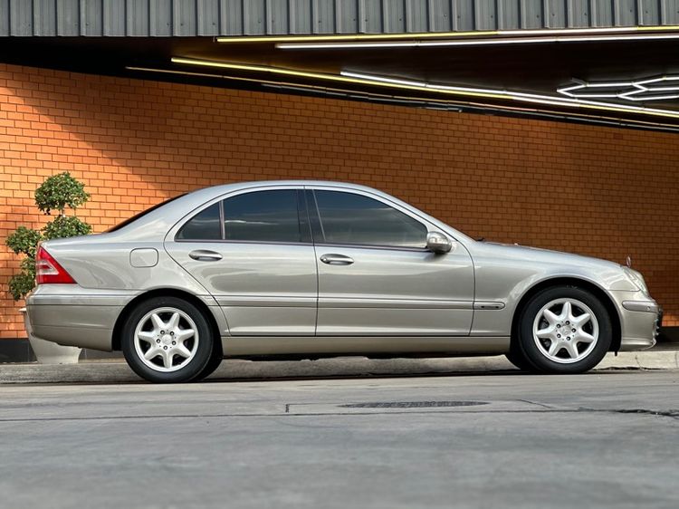Mercedes-Benz C-Class 2004 C200 Kompressor Sedan เบนซิน ไม่ติดแก๊ส เกียร์อัตโนมัติ เทา รูปที่ 4