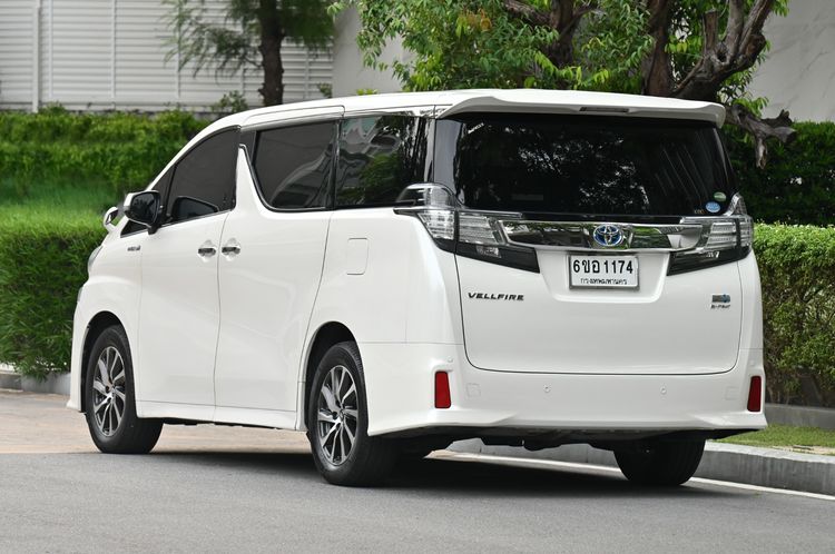 Toyota Vellfire 2016 2.5 Hybrid E-Four 4WD Van ไฮบริด ไม่ติดแก๊ส เกียร์อัตโนมัติ ขาว รูปที่ 3