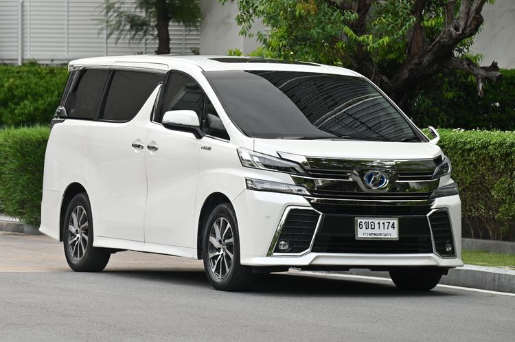 Toyota Vellfire 2016 2.5 Hybrid E-Four 4WD Van ไฮบริด ไม่ติดแก๊ส เกียร์อัตโนมัติ ขาว รูปที่ 2