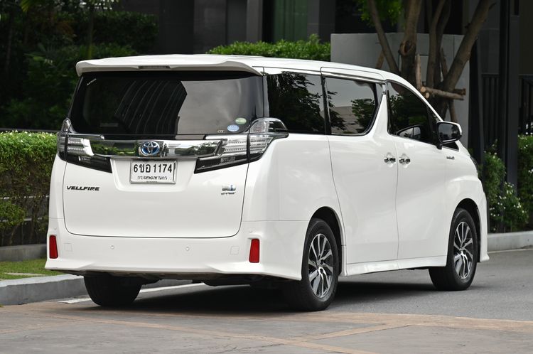 Toyota Vellfire 2016 2.5 Hybrid E-Four 4WD Van ไฮบริด ไม่ติดแก๊ส เกียร์อัตโนมัติ ขาว รูปที่ 4