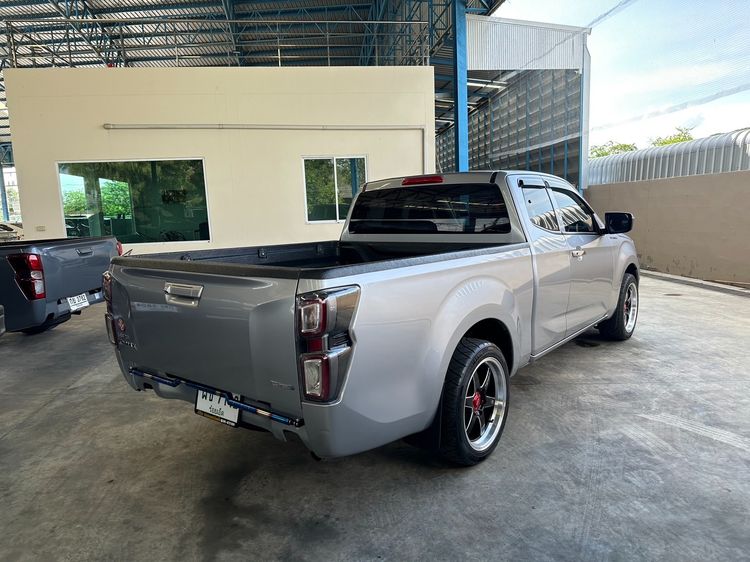 Isuzu D-MAX 2021 1.9 L Pickup ดีเซล ไม่ติดแก๊ส เกียร์ธรรมดา เทา รูปที่ 2